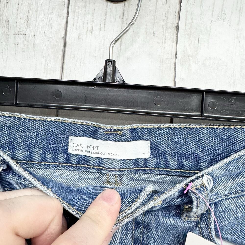 Oak Fort Pants Women Size 25 Light Wash Denim High Rise Straight Mom Jeans Basic - Picture 3 of 6